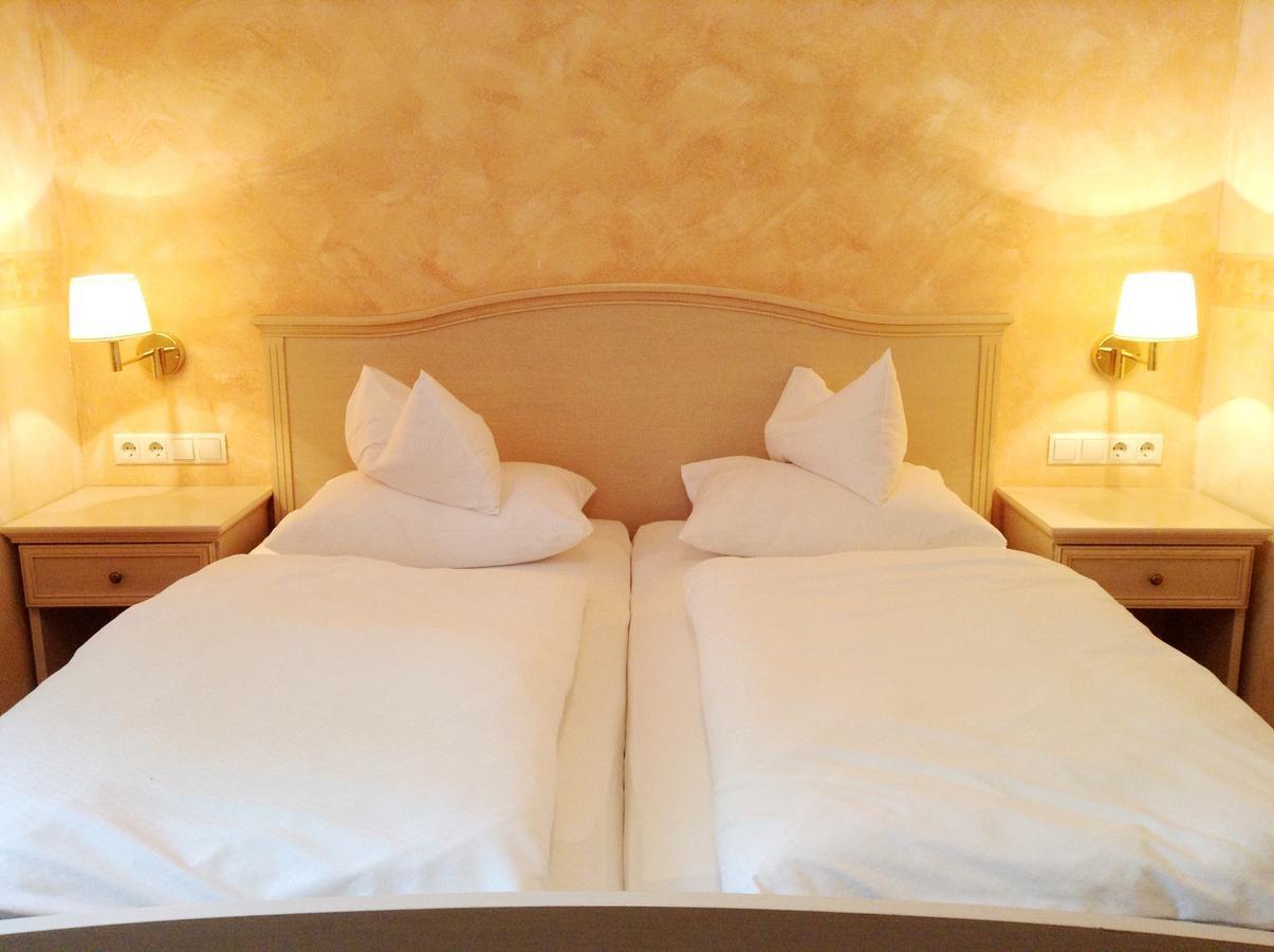 Hotel Gruenes Tuerl 巴特斯哈尔巴赫 客房 照片